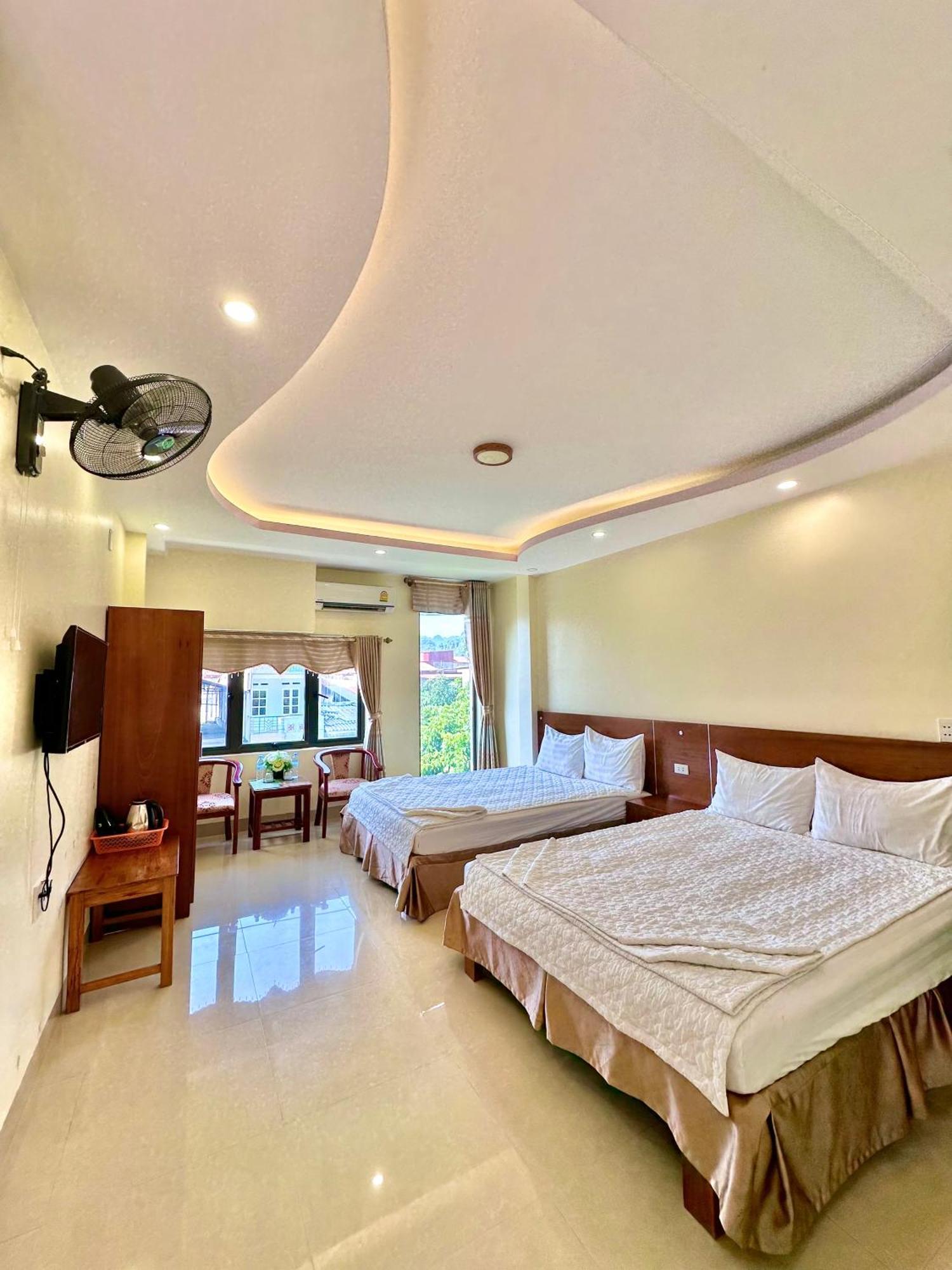 Tam Giac Mach Hotel Ha Giang Exteriör bild